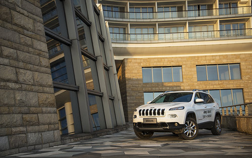 強有力的對手 試駕Jeep自由光2.4L 9速