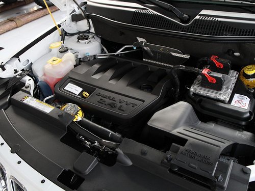 Jeep 2.0 CVT 發(fā)動機主體特寫
