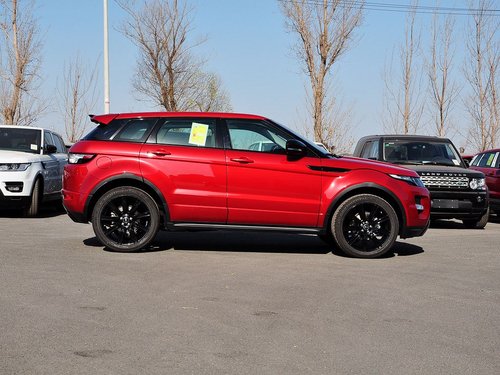 路虎 2.0T 車輛正右側(cè)