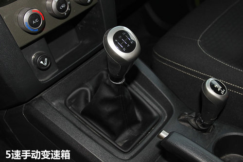 預售20萬/配分時四驅 到店實拍北汽BJ40