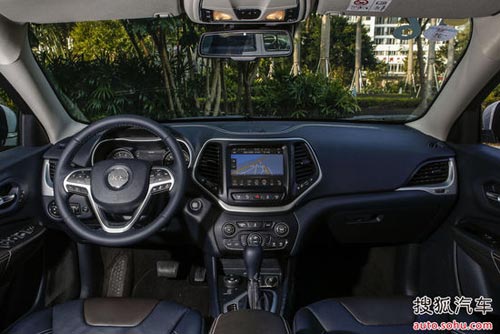 Jeep 自由光 實(shí)拍 內(nèi)飾 圖片