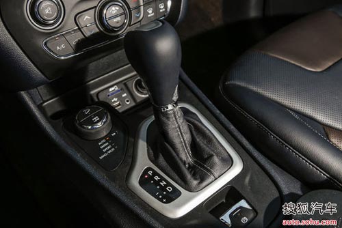 Jeep 自由光 實(shí)拍 內(nèi)飾 圖片