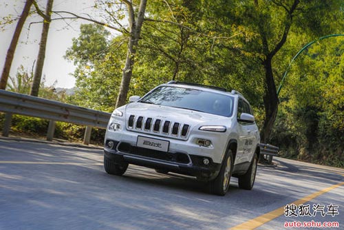 Jeep 自由光 實(shí)拍 評測 圖片