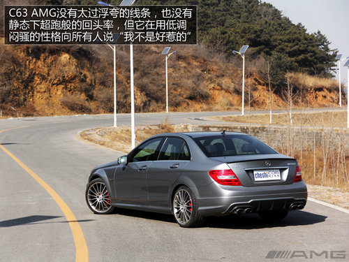 文武雙全 試駕奔馳C63 AMG四門高性能版