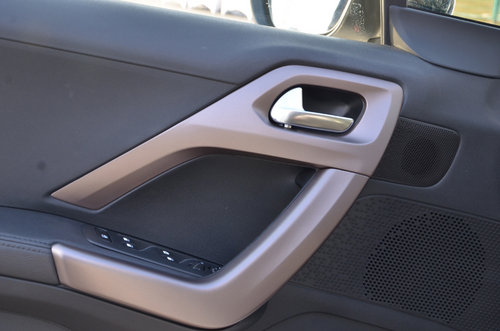 東風(fēng)標(biāo)致新2008-SUV內(nèi)飾國(guó)內(nèi)首拍 敞亮！