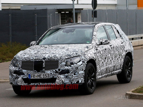 將于明年發布 奔馳新一代GLK內飾曝光