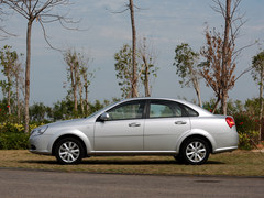 推薦1.5手動(dòng)經(jīng)典版 別克新凱越購(gòu)買(mǎi)指南