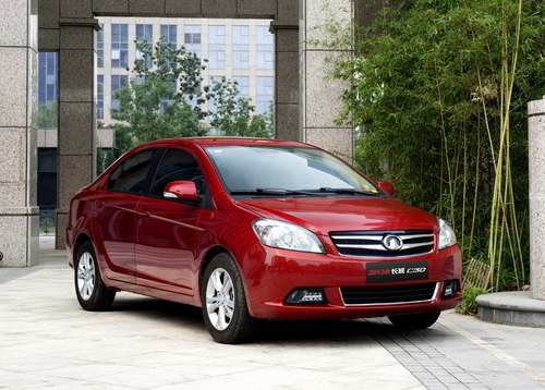 售6.45-8.35萬(wàn) 2013款長(zhǎng)城C30正式上市