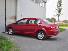 售6.45-8.35萬(wàn) 2013款長(zhǎng)城C30正式上市