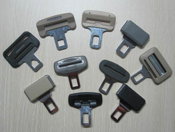 40公里時(shí)速就能要你命 解析安全帶的使命