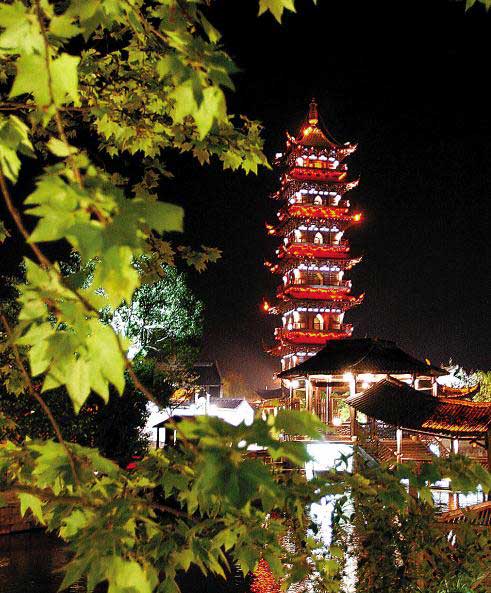 烏鎮(zhèn)白蓮塔夜景 凡軍 攝