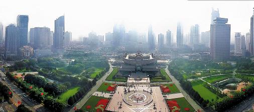 上海人民廣場是318國道的起點(diǎn) 王頌 攝