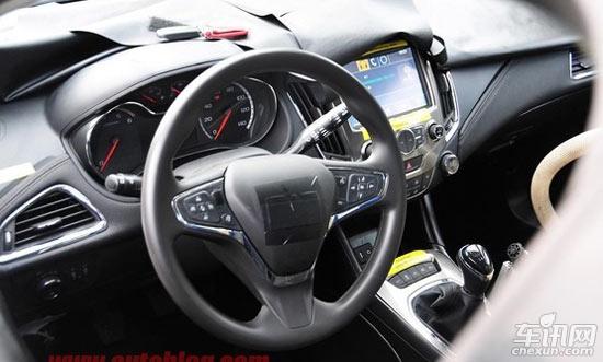 全新科魯茲路試諜照 有望2015年正式發(fā)布