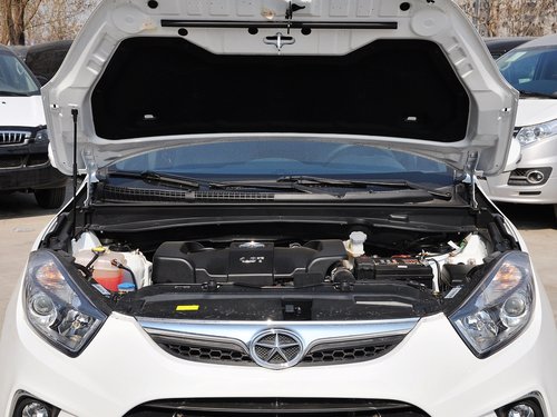 江淮汽車 1.8T 手動 發(fā)動機局部特寫