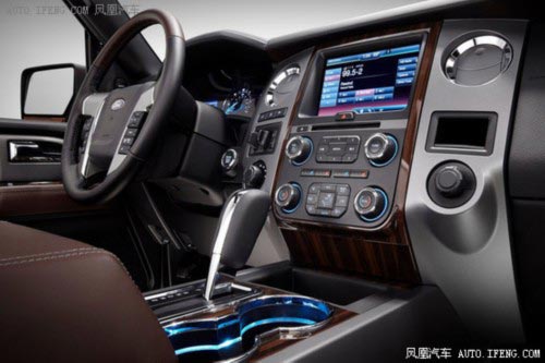 豪華大尺寸美式SUV 最多可容納9人