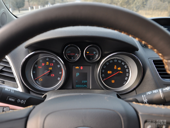 別克昂科拉 2014款 1.4T AT兩驅(qū)都市領(lǐng)先型(GL)