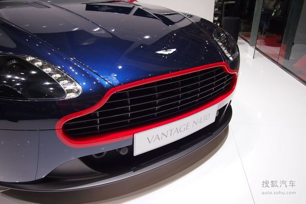 阿斯頓馬丁V8 Vantage N430日內(nèi)瓦車展實(shí)拍