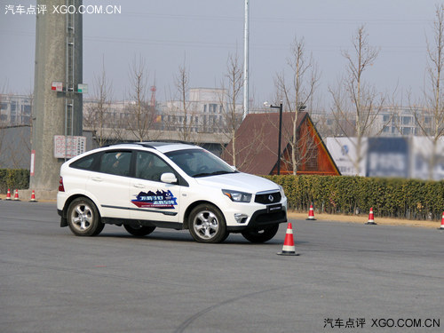 設計回歸到主流路線 試駕雙龍新款愛騰