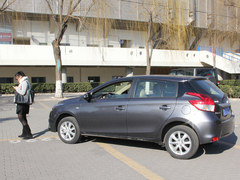 汽車安全手冊：關注女性駕車安全細節