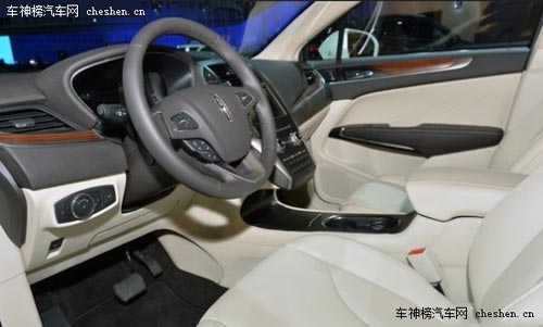 最低或25萬(wàn)起 年內(nèi)上市豪華緊湊SUV盤(pán)點(diǎn) 上市,豪華緊湊SUV,導(dǎo)購(gòu),林肯MKC,新款國(guó)產(chǎn)寶馬X1,奧迪Q3,30,TFSI,奔馳GLA