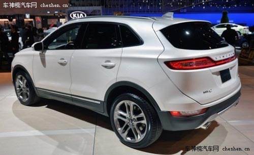 最低或25萬(wàn)起 年內(nèi)上市豪華緊湊SUV盤(pán)點(diǎn) 上市,豪華緊湊SUV,導(dǎo)購(gòu),林肯MKC,新款國(guó)產(chǎn)寶馬X1,奧迪Q3,30,TFSI,奔馳GLA