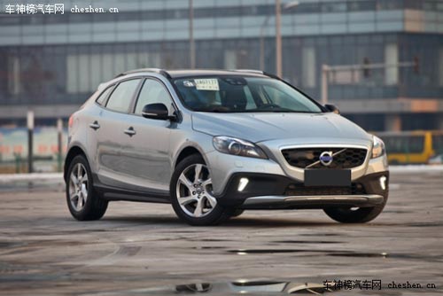 最低或25萬(wàn)起 年內(nèi)上市豪華緊湊SUV盤(pán)點(diǎn) 上市,豪華緊湊SUV,導(dǎo)購(gòu),林肯MKC,新款國(guó)產(chǎn)寶馬X1,奧迪Q3,30,TFSI,奔馳GLA