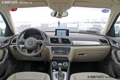 最低或25萬(wàn)起 年內(nèi)上市豪華緊湊SUV盤(pán)點(diǎn) 上市,豪華緊湊SUV,導(dǎo)購(gòu),林肯MKC,新款國(guó)產(chǎn)寶馬X1,奧迪Q3,30,TFSI,奔馳GLA