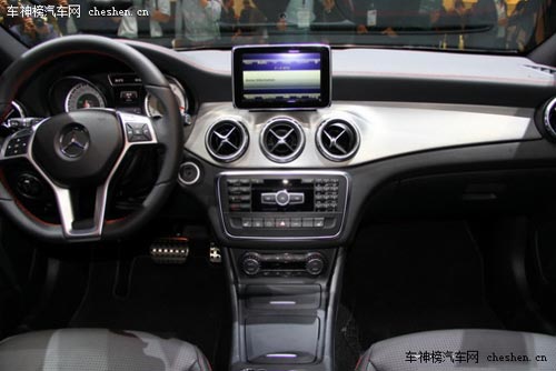 最低或25萬(wàn)起 年內(nèi)上市豪華緊湊SUV盤(pán)點(diǎn) 上市,豪華緊湊SUV,導(dǎo)購(gòu),林肯MKC,新款國(guó)產(chǎn)寶馬X1,奧迪Q3,30,TFSI,奔馳GLA