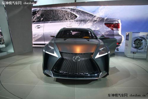 最低或25萬(wàn)起 年內(nèi)上市豪華緊湊SUV盤(pán)點(diǎn) 上市,豪華緊湊SUV,導(dǎo)購(gòu),林肯MKC,新款國(guó)產(chǎn)寶馬X1,奧迪Q3,30,TFSI,奔馳GLA