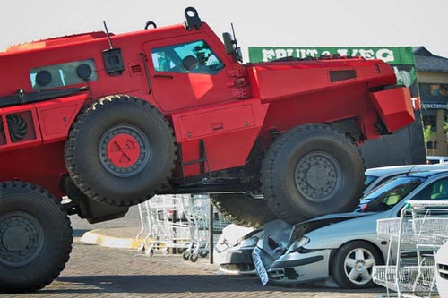 另類和平天使 天價(jià)防彈SUV/裝甲車/警車!