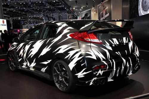 無奈之下的苦中作樂 日內瓦車展回望