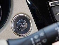 低配不低 試駕全新奇駿2.0L CVT時尚版