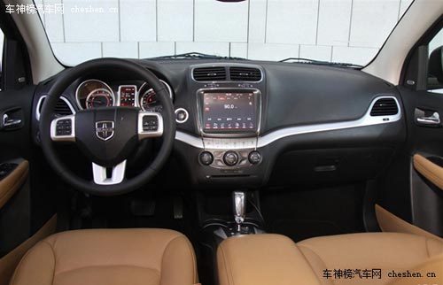 美式大塊頭 4款性能強勁肌肉SUV推薦 JEEP大切諾基，凱迪拉克SRX，道奇酷威，福特銳界