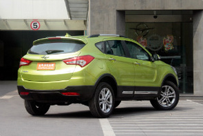 10萬元時尚SUV PCauto實拍解析海馬S5