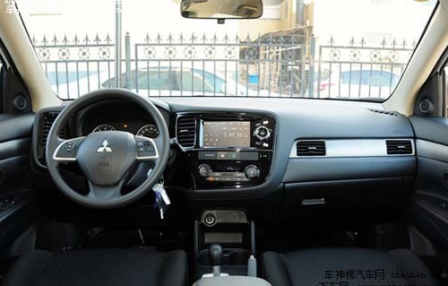 五一小長假自駕游 4款夠氣場四驅(qū)SUV車型推薦 四驅(qū)SUV車型推薦,廣汽豐田,漢蘭達(dá),雷諾,科雷傲,東風(fēng)本田,CR-V,進(jìn)口三菱,歐藍(lán)德,