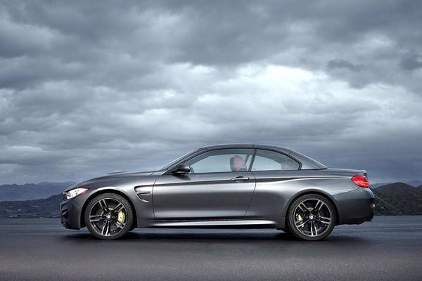 寶馬M4敞篷版官圖 寶馬M4敞篷版官圖