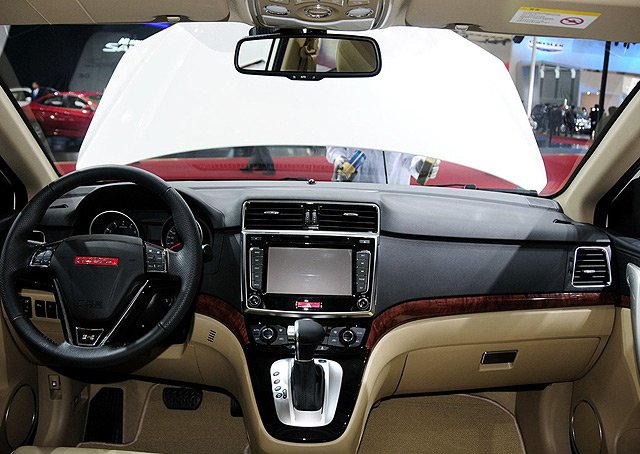 哈弗H6運動版1.5T四驅版上市 售13.18萬起