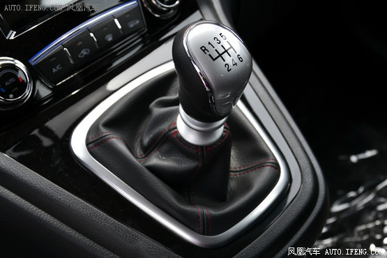 12萬(wàn)內(nèi)配渦輪增壓SUV推薦 低油耗高性能