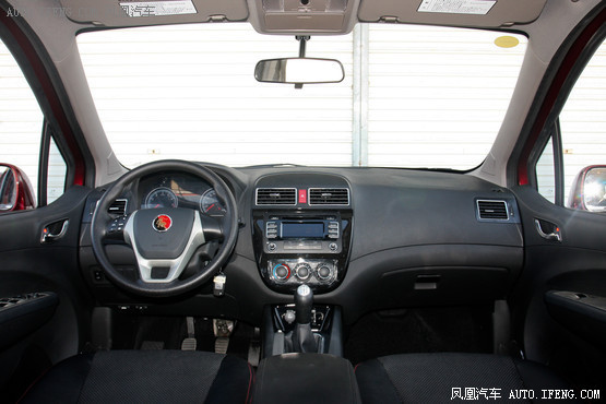 12萬(wàn)內(nèi)配渦輪增壓SUV推薦 低油耗高性能