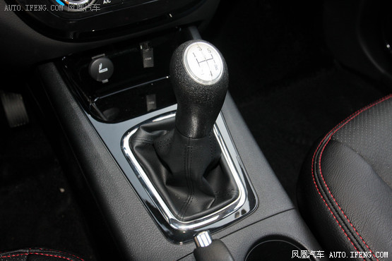 12萬(wàn)內(nèi)配渦輪增壓SUV推薦 低油耗高性能