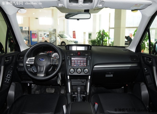 增添男性魅力 25萬(wàn)元級(jí)男人心動(dòng)的SUV導(dǎo)購(gòu) 25萬(wàn)買(mǎi)車(chē),男人買(mǎi)車(chē),帥氣SUV,Jeep,自由客,道奇,酷威,斯巴魯,森林人,日產(chǎn),奇駿