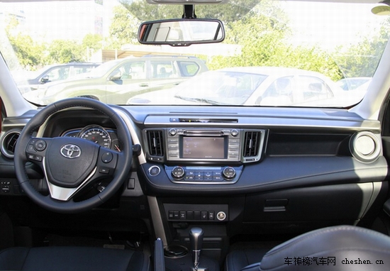 經(jīng)濟(jì)油耗動(dòng)力足 黃金排量熱銷合資SUV推薦 經(jīng)濟(jì)油耗車，黃金排量車型,熱銷合資SUV車型推薦，一汽豐田RAV4，東風(fēng)標(biāo)致3008，東風(fēng)日產(chǎn)奇駿，長(zhǎng)安福特翼虎