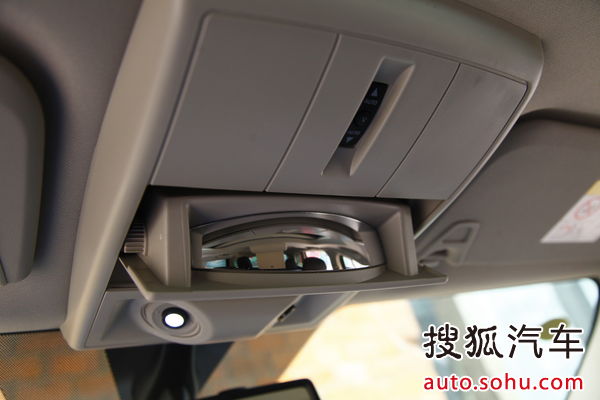 道奇 酷威 實拍 內飾 圖片