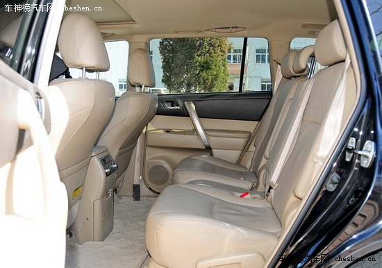 雨季安全出行 5款“好水性”SUV推薦 雨季安全出行,5款“好水性”SUV推薦,廣汽豐田,漢蘭達,一汽豐田RAV4,上海大眾,途觀,東風(fēng)本田CR-V,東風(fēng)日產(chǎn),奇駿