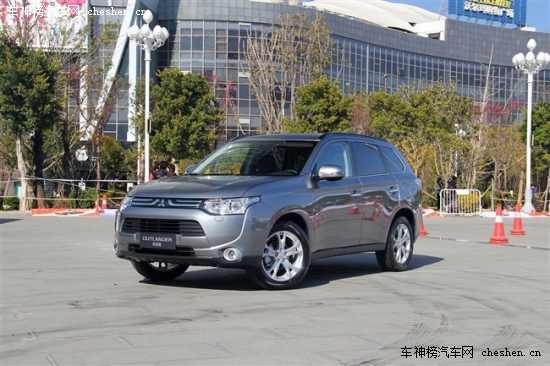 實力派選手 四款原裝進口城市SUV推薦 原裝進口,城市suv,Jeep指南者,三菱歐藍德,斯巴魯森林人,雷諾科雷傲