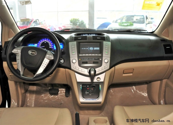 個高不怕撞頭 4款國產實惠大空間SUV導購 國產,實惠,大空間SUV,導購,力帆X60,華泰寶利格,吉利全球鷹GX7,比亞迪S6