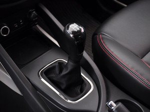 長安汽車 長安CS35 2014款 1.6L 手動豪華型 國IV