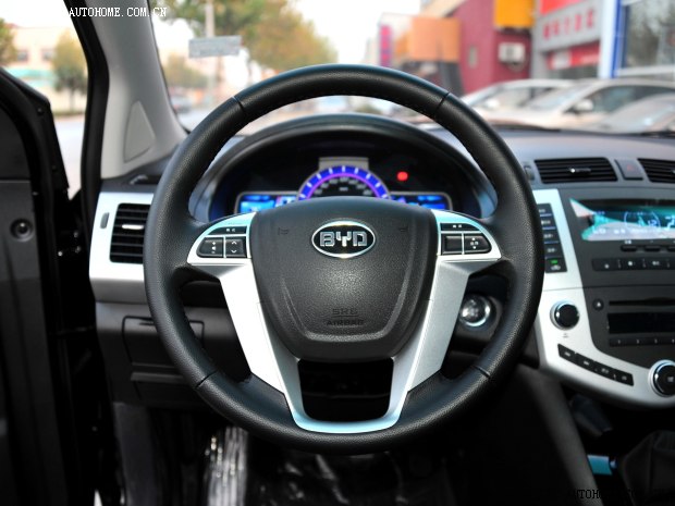 比亞迪 比亞迪S6 2013款 白金版 2.0L 手動豪華型