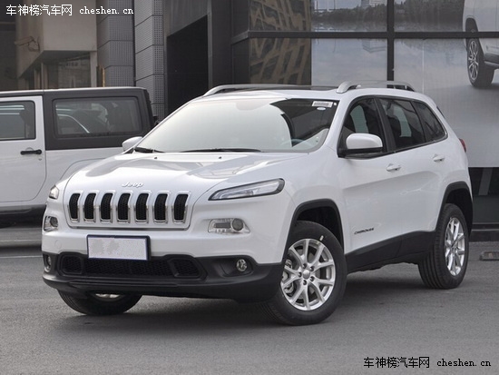 口碑一直不錯 4款入門級豪華SUV車型推薦 入門級豪華SUV推薦,Jeep,自由光,奧迪Q5,沃爾沃XC60,奔馳GLK