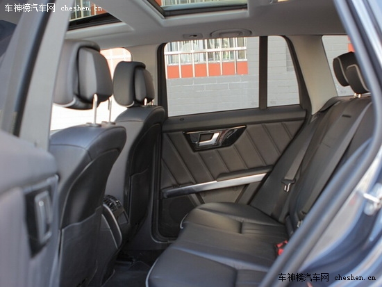 口碑一直不錯 4款入門級豪華SUV車型推薦 入門級豪華SUV推薦,Jeep,自由光,奧迪Q5,沃爾沃XC60,奔馳GLK